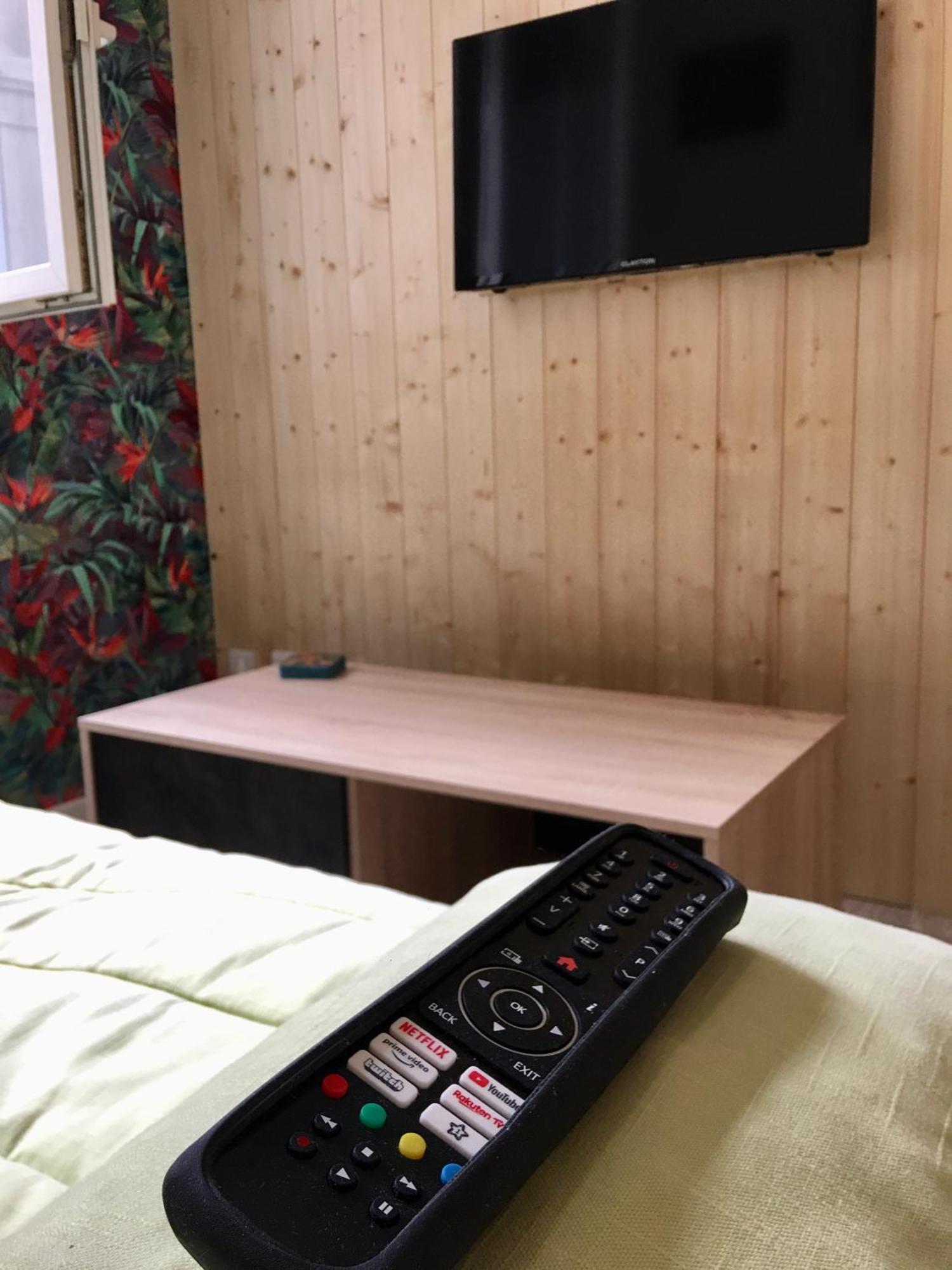 Le Jungle Studio Apartment Руан Екстериор снимка